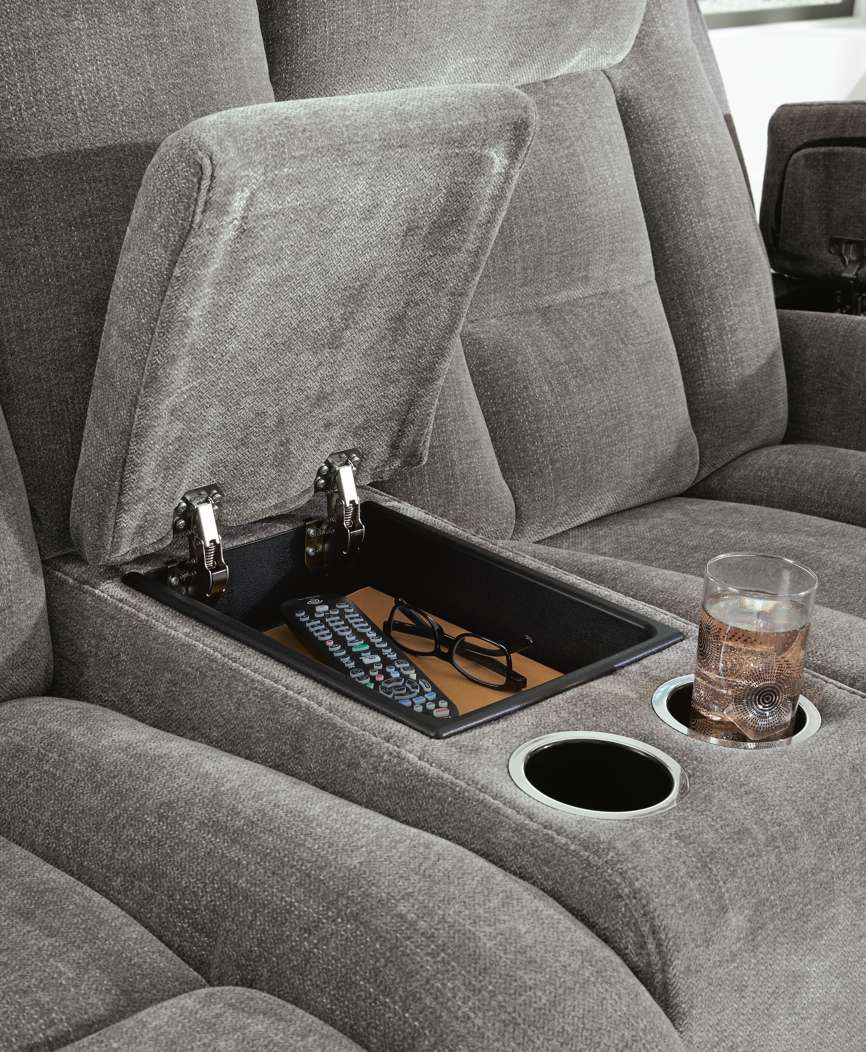 Mixed Motion Loveseat