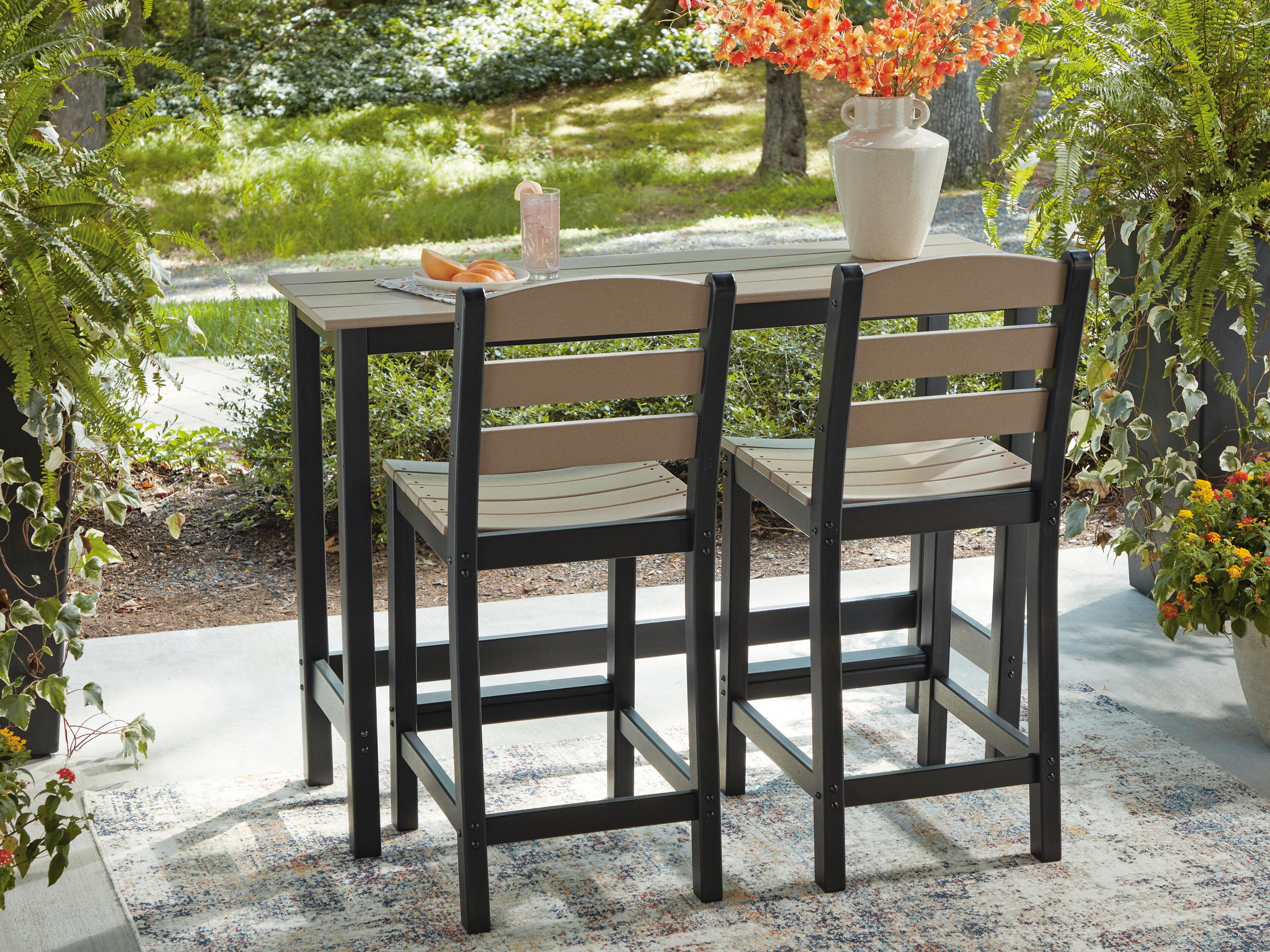 Shoreline Beach Outdoor Counter Table and 2 Barstools