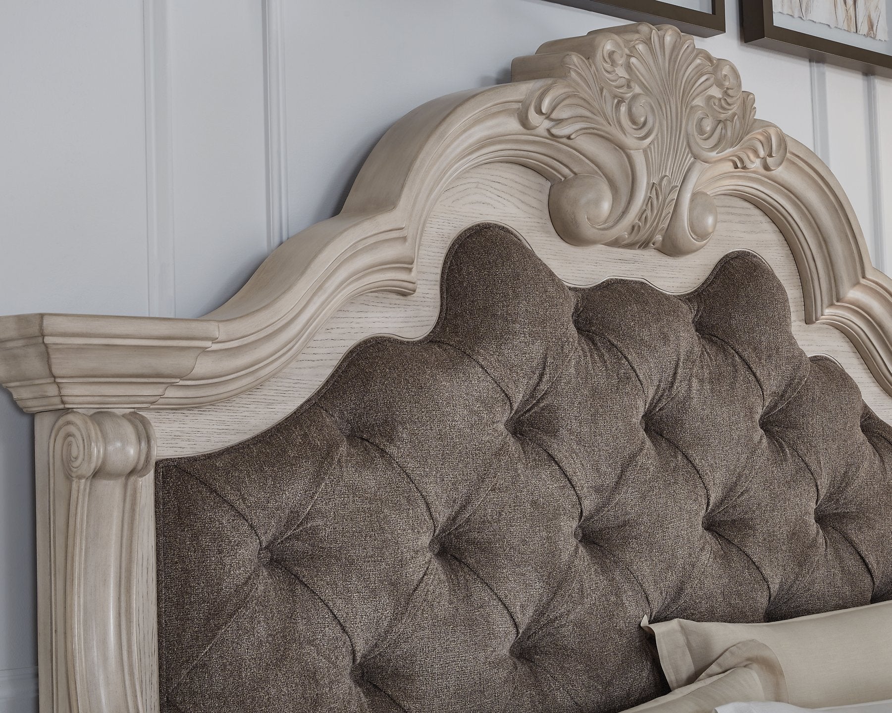 Bruchandi Upholstered Bed